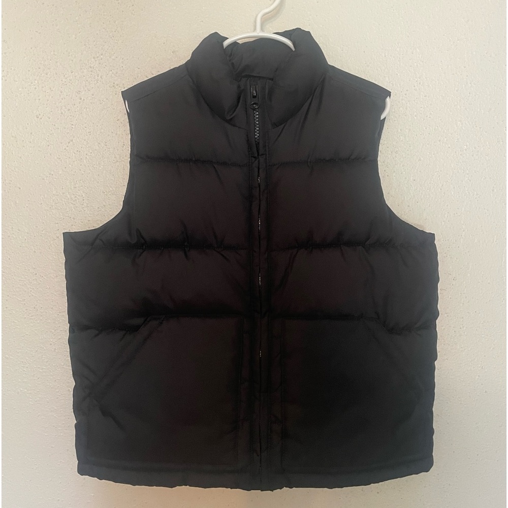 Old Navy boys black puffer vest